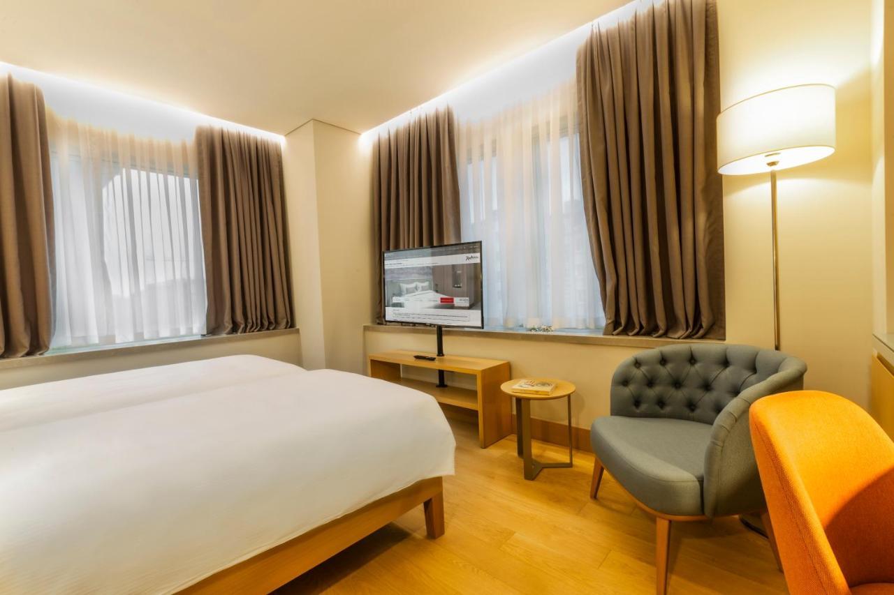 Radisson Hotel Istanbul Harbiye Exterior foto