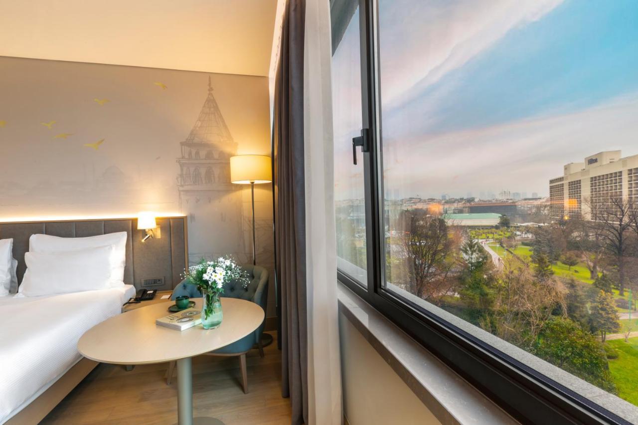 Radisson Hotel Istanbul Harbiye Exterior foto